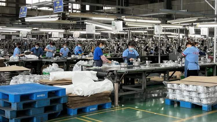 崇明重點企業有序復工!這個世界知名廚具的供應商有900多名工人返崗